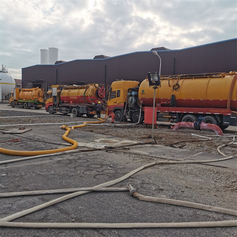 高安污水池清理